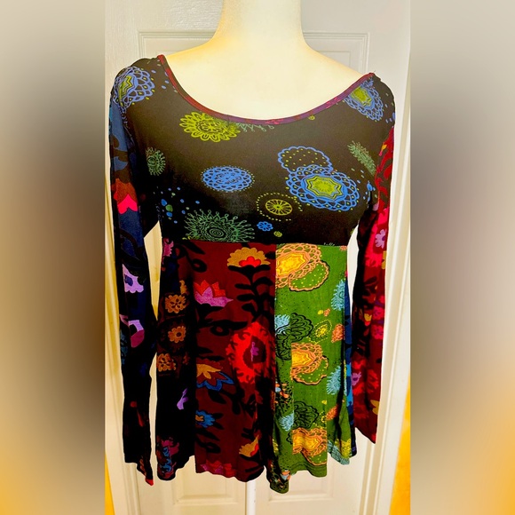 Fashion Fuse Artsy Boho Burgundy Green Long Sleeve Scoop Neck Tunic Top Size M - Picture 1 of 8